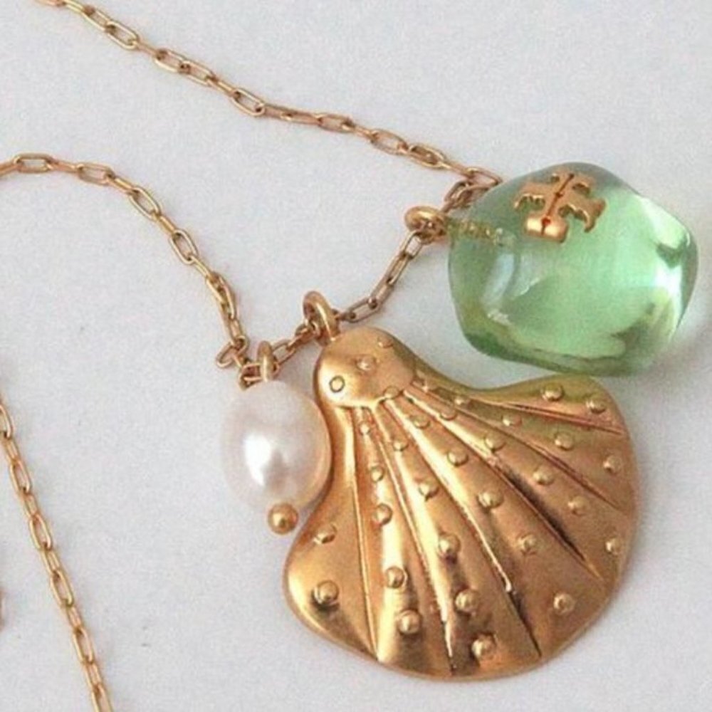 Tory Burch Charm Necklace Gold Shell Pearl Green Pendant Layering Necklace - Picture 2 of 7
